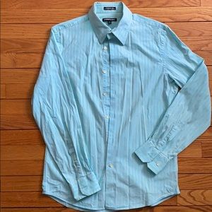 Express 1MX Modern Fit Button Down
